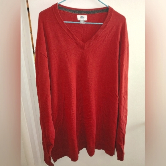 V neck Sweater - Picture 1 of 4